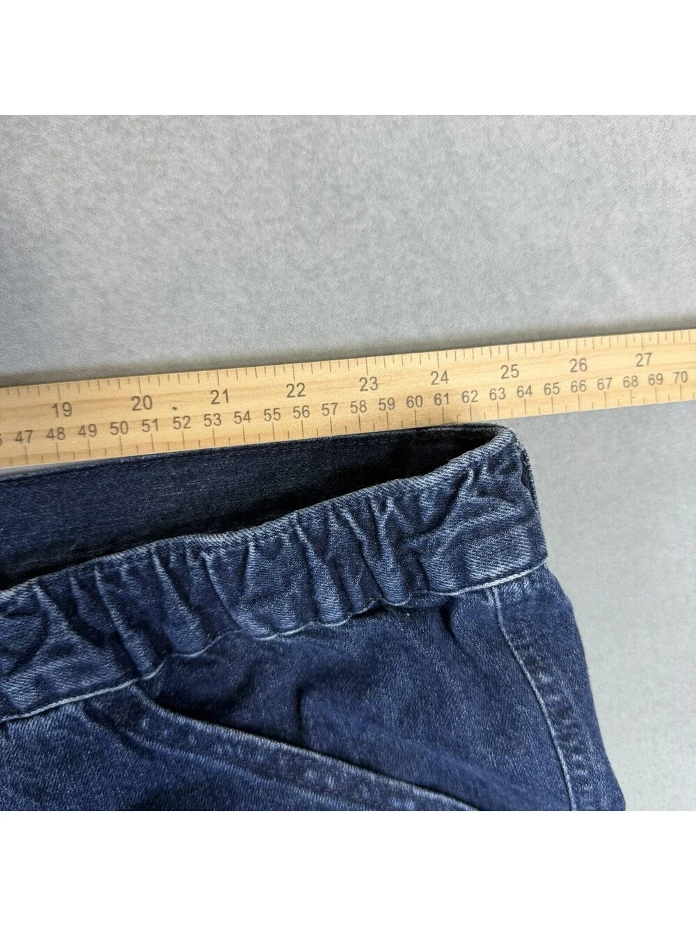 Croft & Barrow Denim Cargo Shorts Mens 50 Blue Elastic Waist 8.5